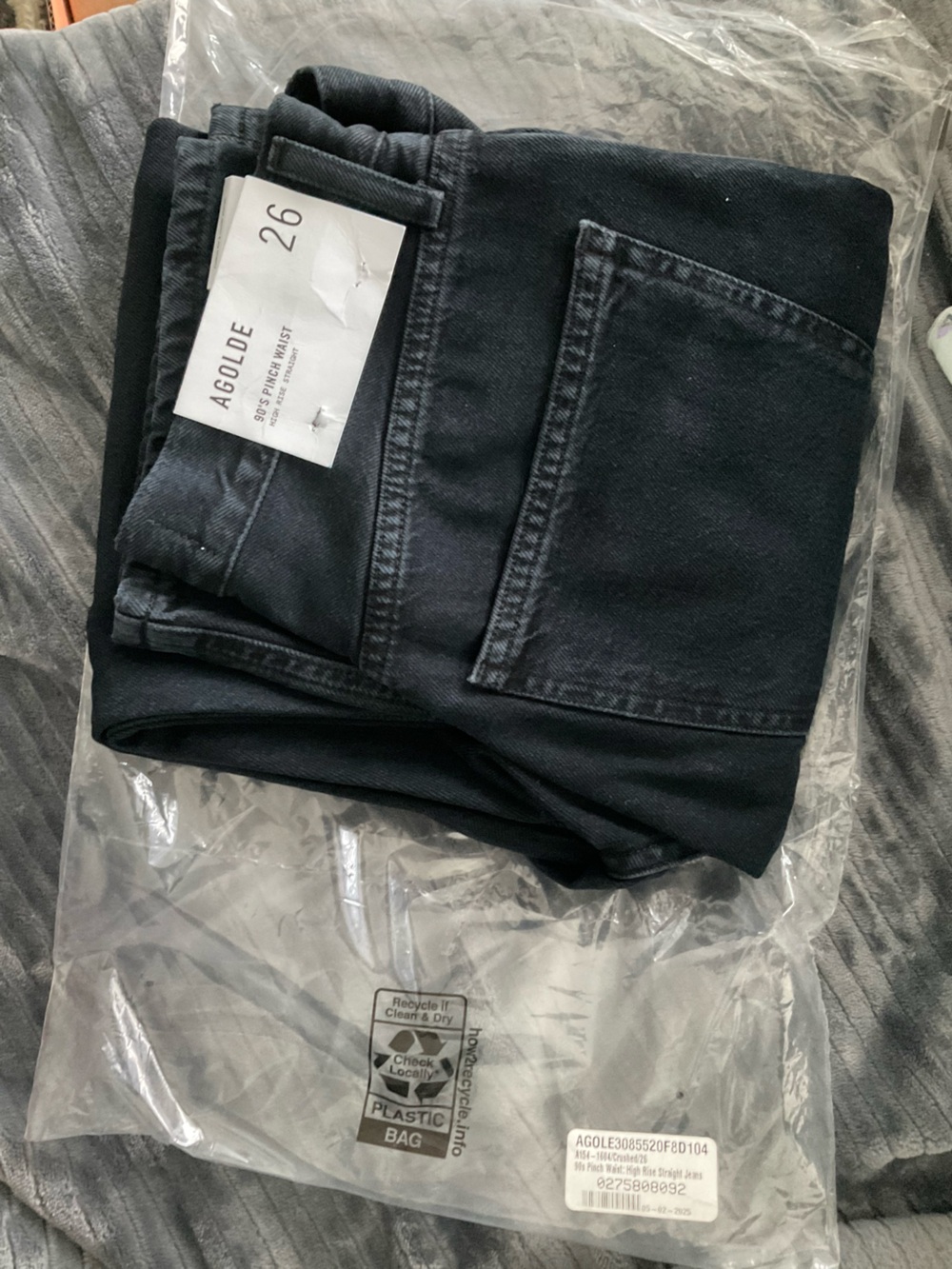 Agolde 90s Pinch Straight Leg High-Rise Jeans in Black - Picture 3 of 3